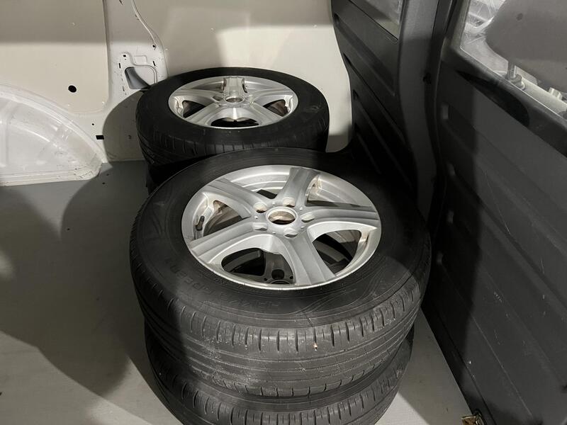 Volkswagen Caddy Maxi vaihtoauto