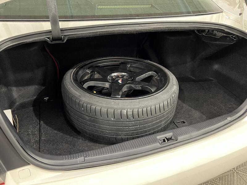 Toyota Crown vaihtoauto