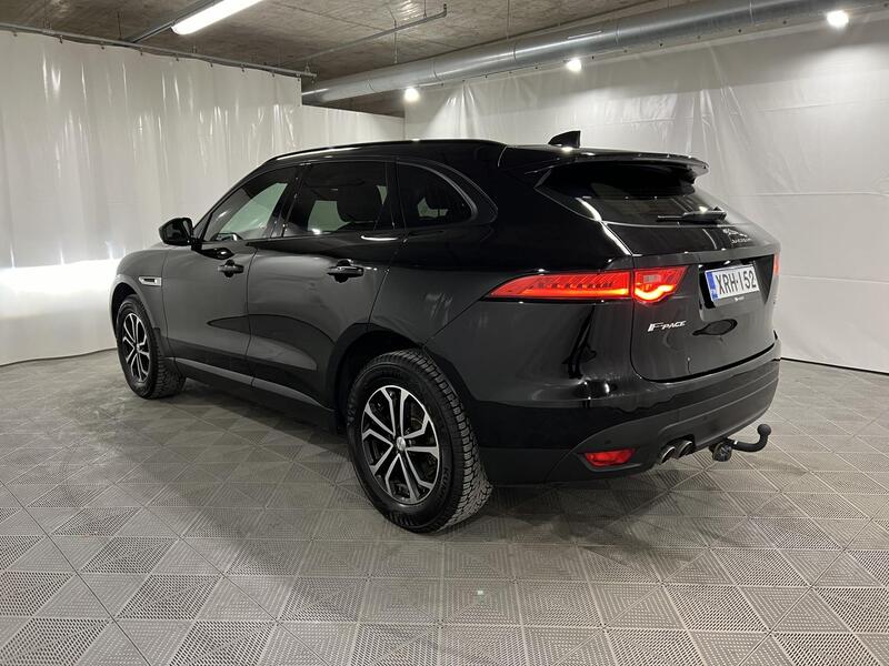 Jaguar F-PACE vaihtoauto