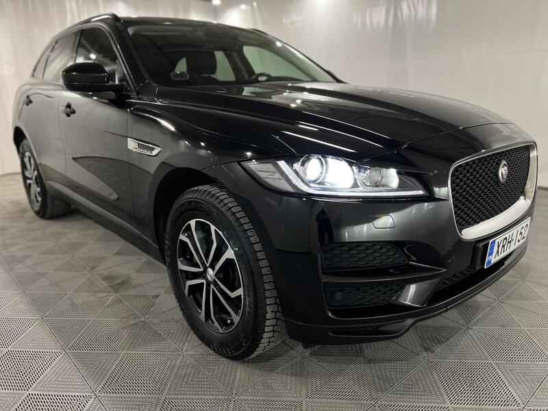 Jaguar F-PACE vaihtoauto