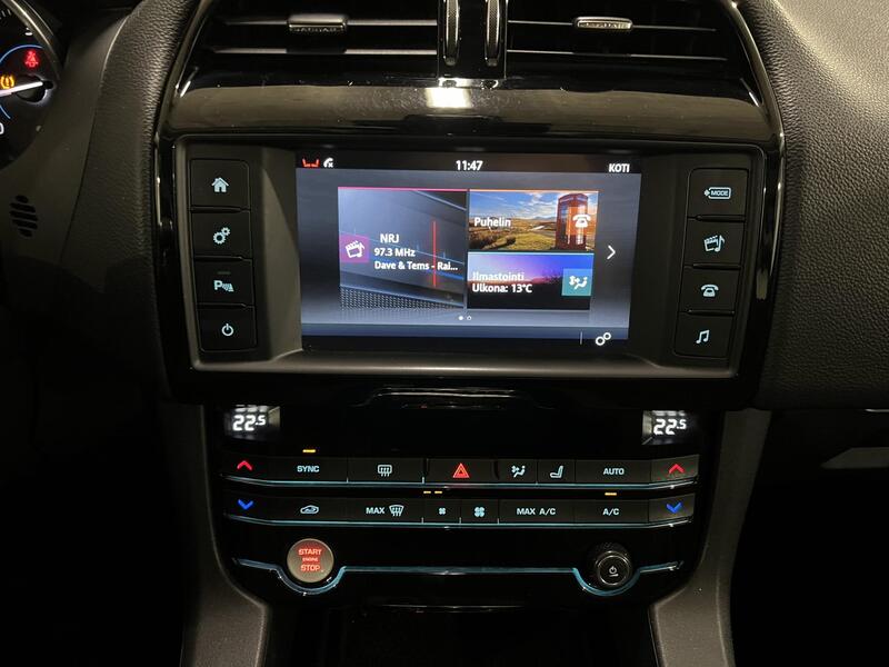 Jaguar F-PACE vaihtoauto