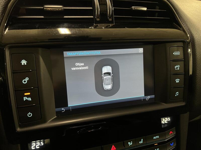 Jaguar F-PACE vaihtoauto