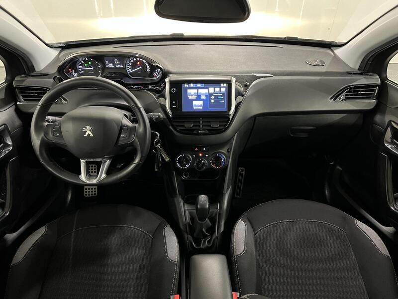 Peugeot 208 vaihtoauto