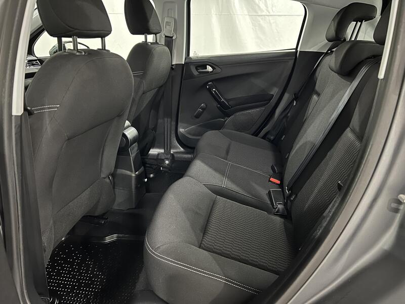 Peugeot 208 vaihtoauto