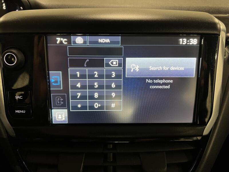 Peugeot 208 vaihtoauto