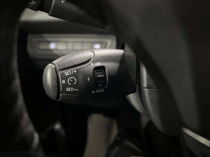 Peugeot 208 vaihtoauto