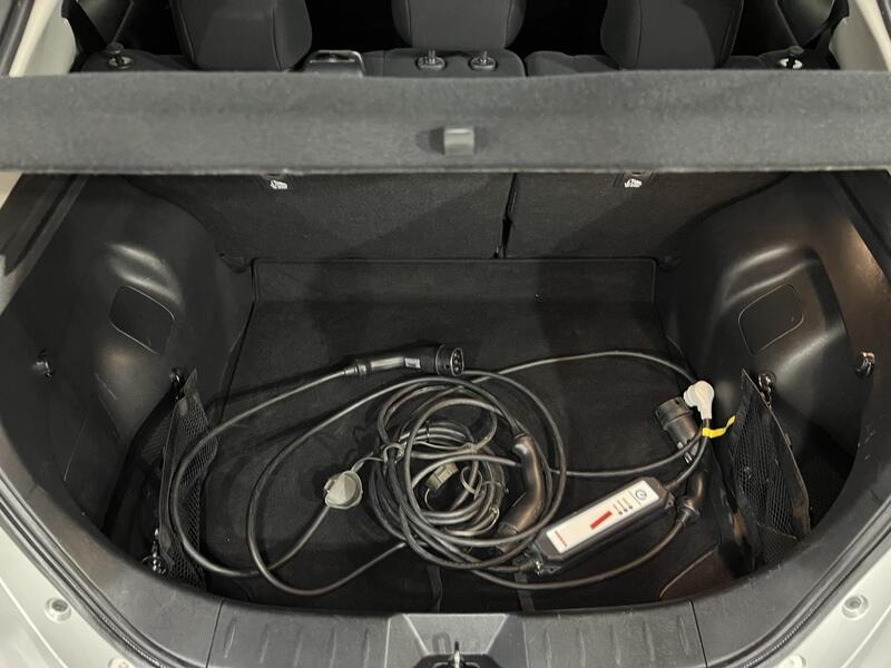 Nissan Leaf vaihtoauto