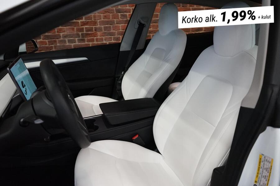 Tesla Model 3 vaihtoauto