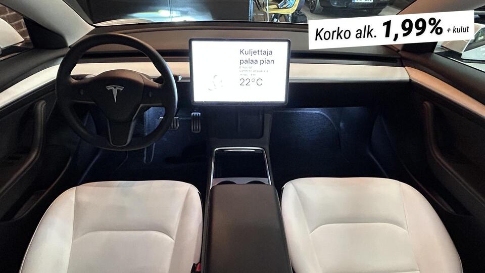 Tesla Model 3 vaihtoauto