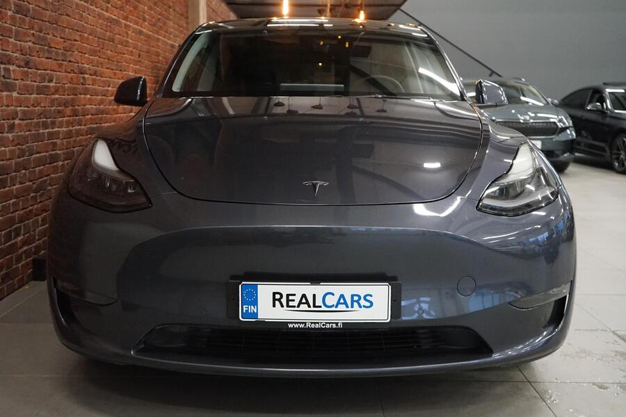 Tesla Model Y vaihtoauto