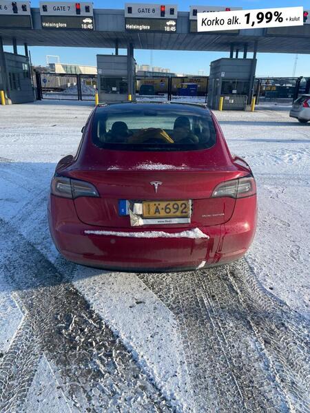 Tesla Model 3 vaihtoauto