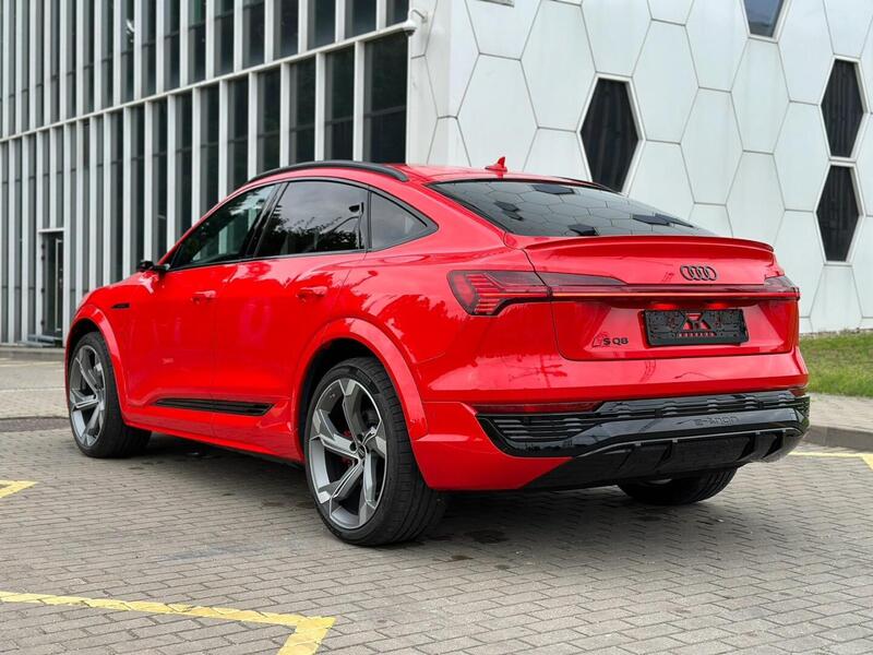 Audi SQ8 e-tron vaihtoauto