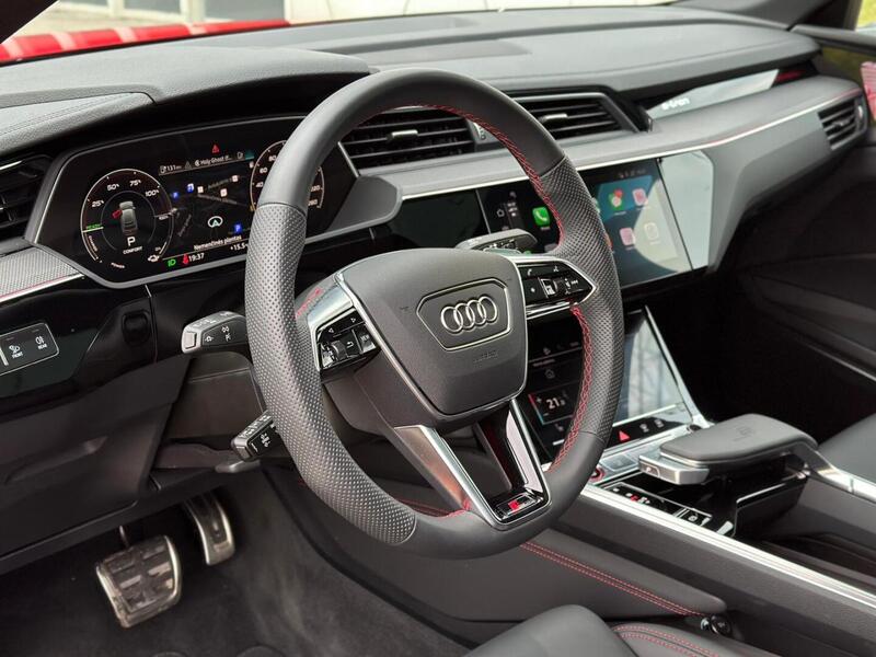 Audi SQ8 e-tron vaihtoauto