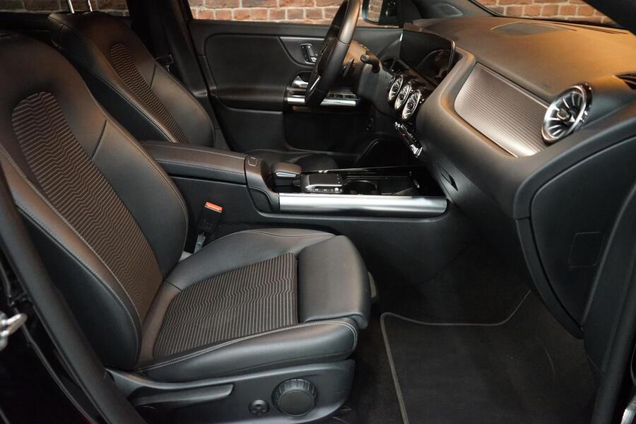 Mercedes-Benz EQA vaihtoauto