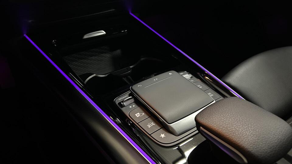 Mercedes-Benz EQA vaihtoauto