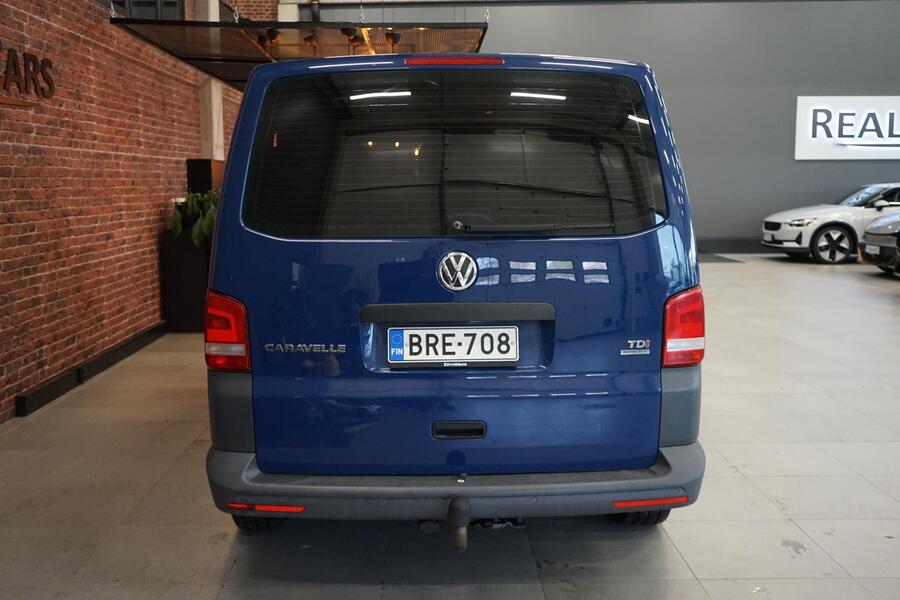 Volkswagen Caravelle vaihtoauto