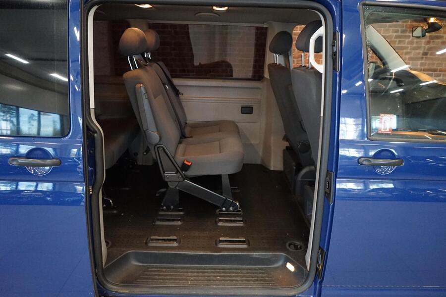 Volkswagen Caravelle vaihtoauto