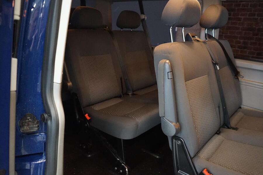 Volkswagen Caravelle vaihtoauto