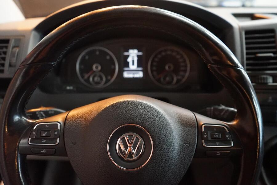 Volkswagen Caravelle vaihtoauto