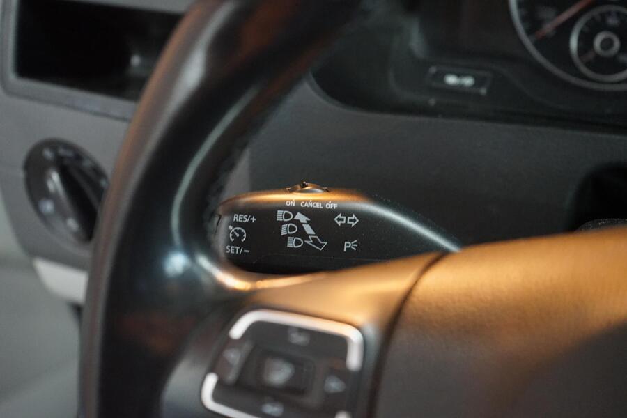 Volkswagen Caravelle vaihtoauto