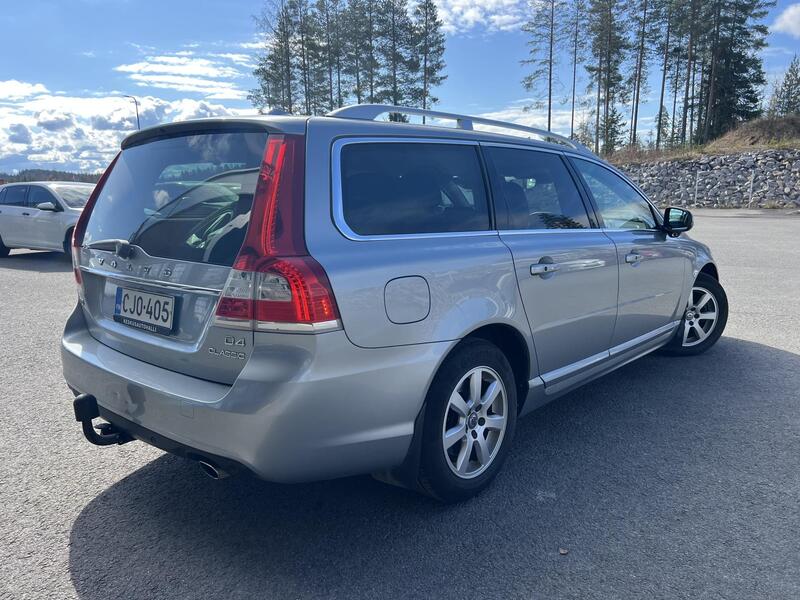 Volvo V70 vaihtoauto
