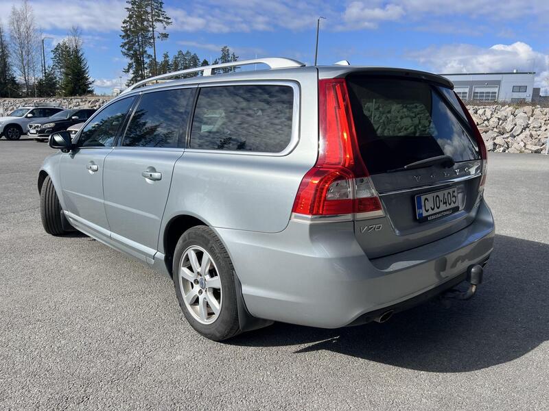Volvo V70 vaihtoauto