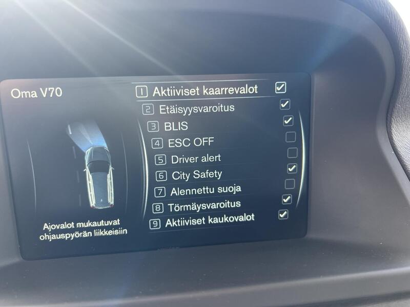 Volvo V70 vaihtoauto