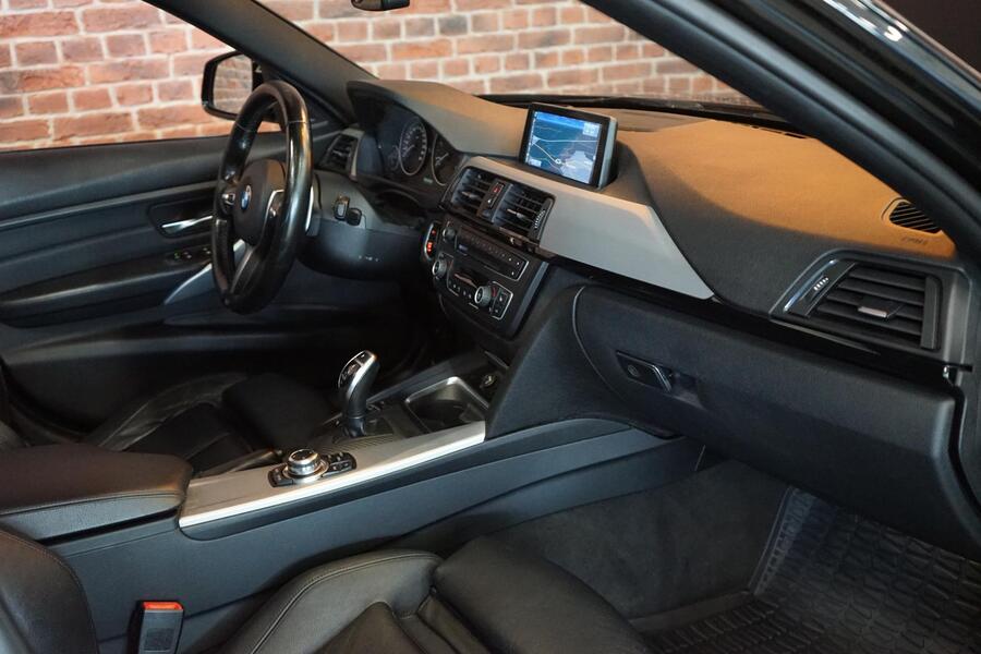 BMW 330 vaihtoauto