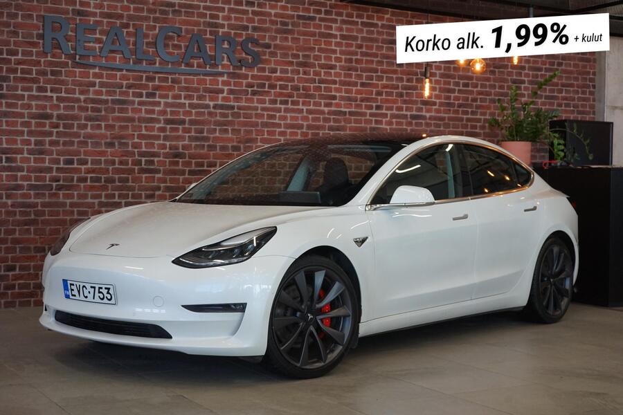 Tesla Model 3 vaihtoauto