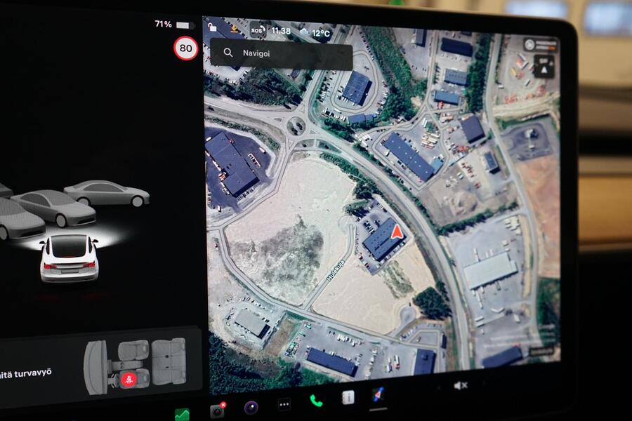 Tesla Model 3 vaihtoauto