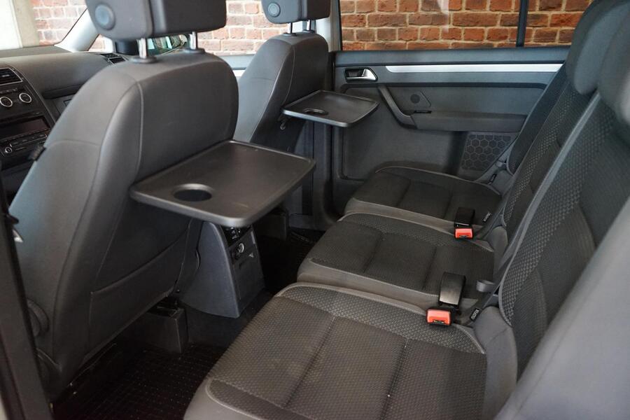 Volkswagen Touran vaihtoauto