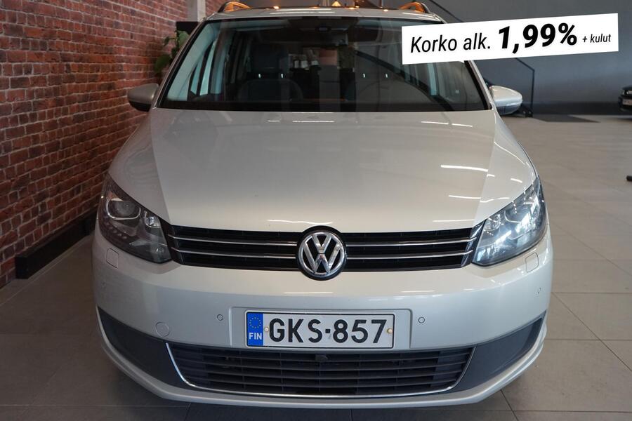 Volkswagen Touran vaihtoauto
