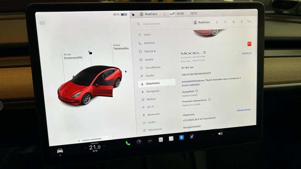 Tesla Model 3 vaihtoauto