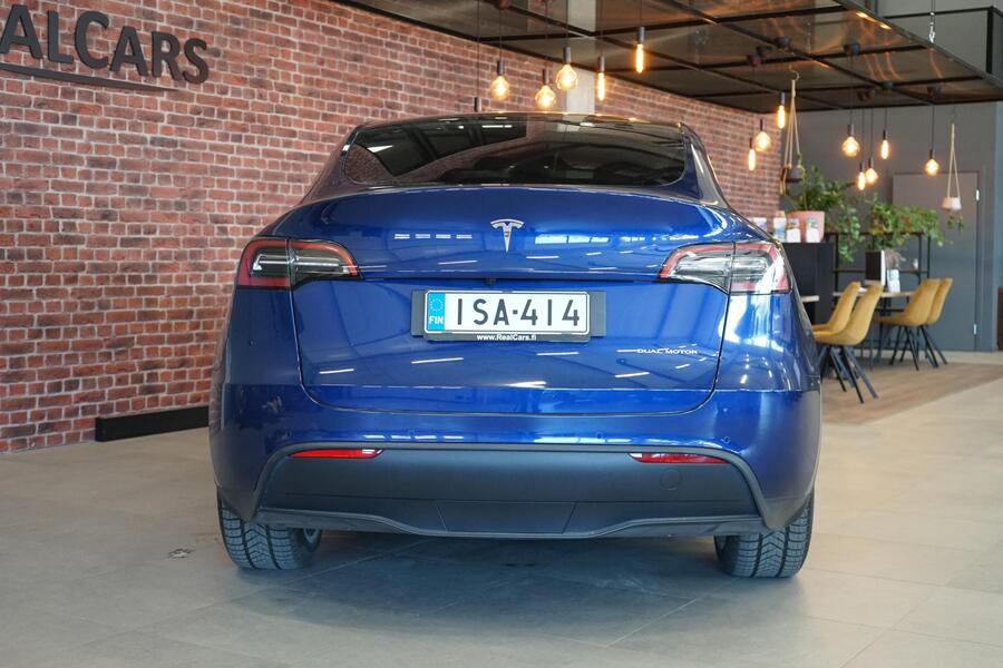 Tesla Model Y vaihtoauto