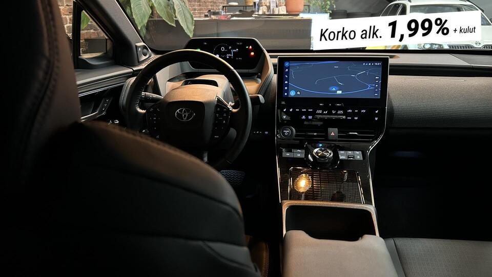 Toyota bZ4X vaihtoauto