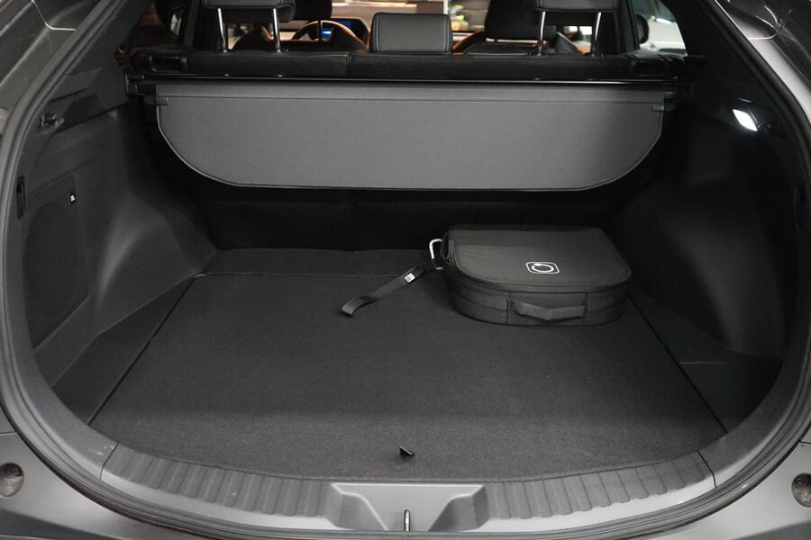 Toyota bZ4X vaihtoauto