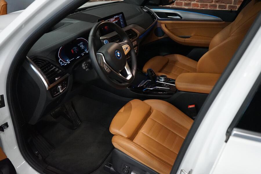 BMW iX3 vaihtoauto