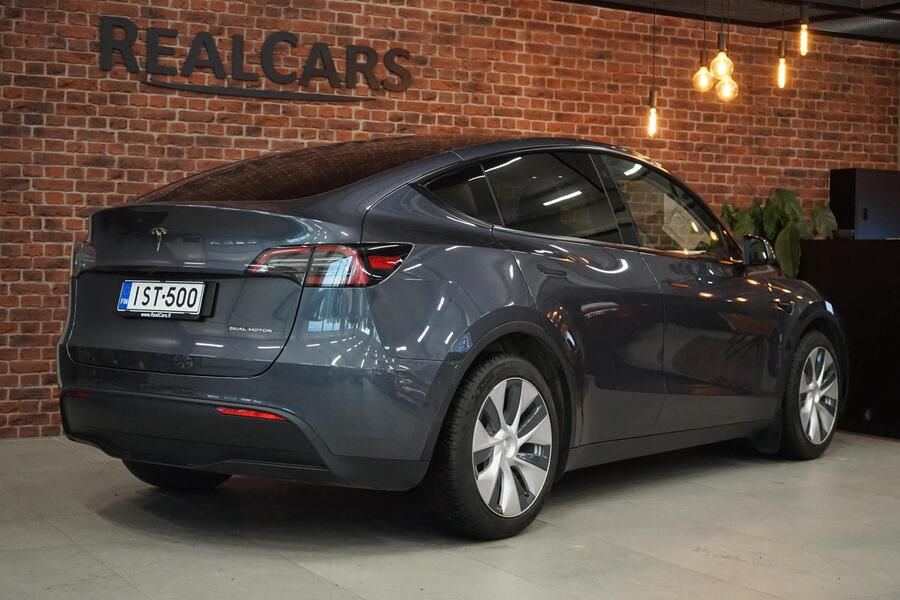 Tesla Model Y vaihtoauto