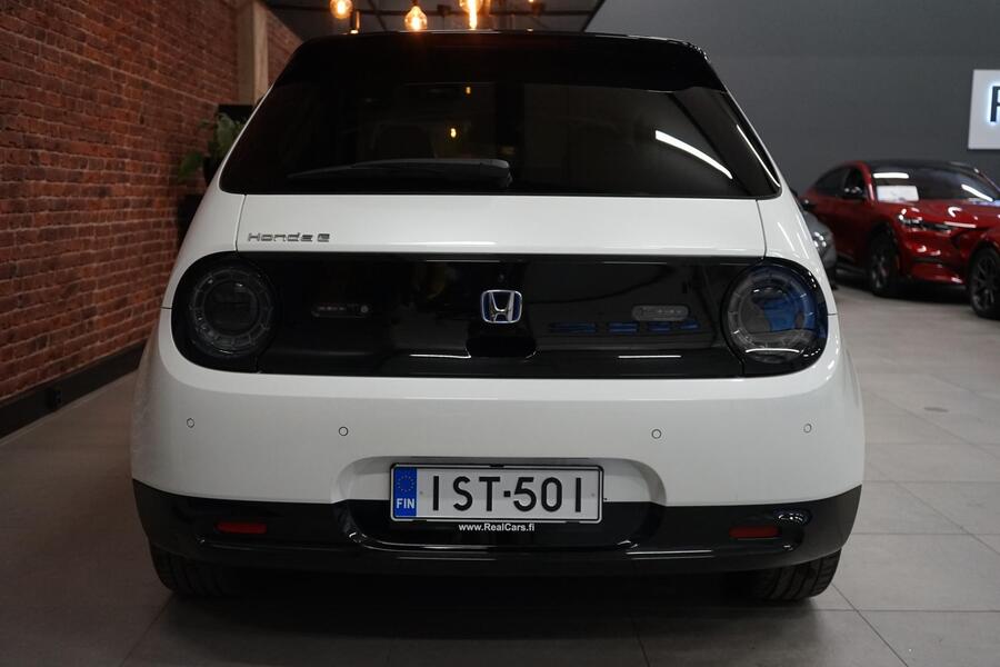 Honda e vaihtoauto
