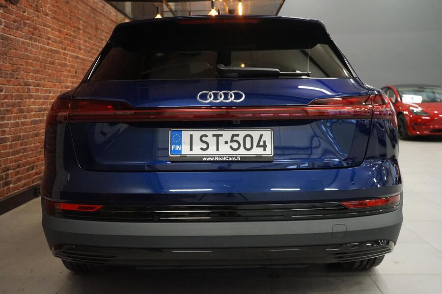 Audi e-tron vaihtoauto