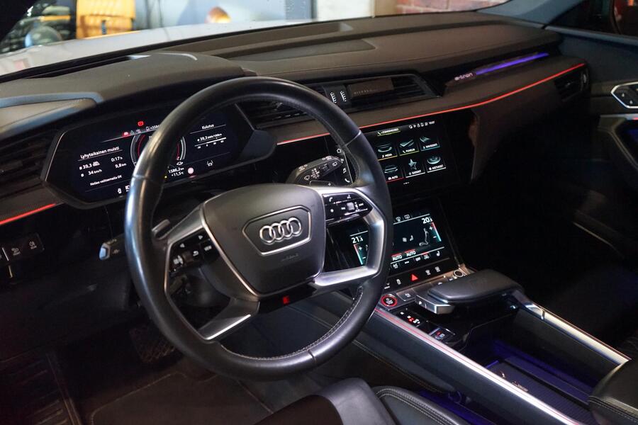 Audi e-tron vaihtoauto
