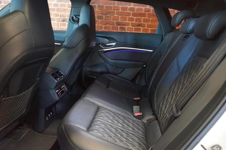 Audi e-tron vaihtoauto
