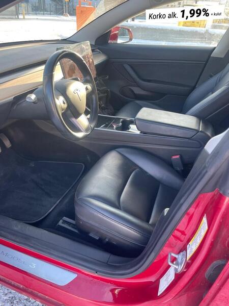 Tesla Model 3 vaihtoauto