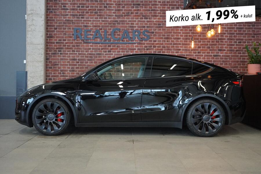 Tesla Model Y vaihtoauto