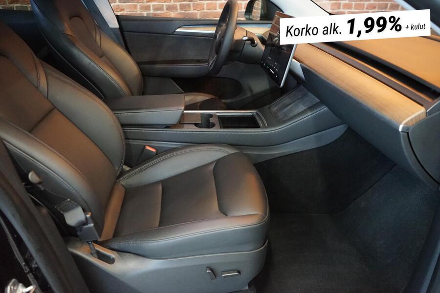 Tesla Model Y vaihtoauto