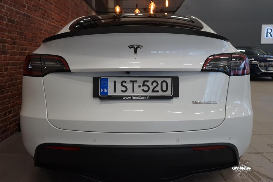 Tesla Model Y vaihtoauto