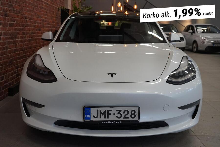 Tesla Model 3 vaihtoauto