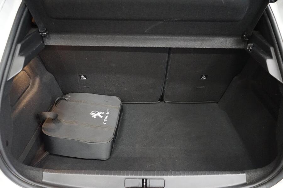 Peugeot e-208 vaihtoauto