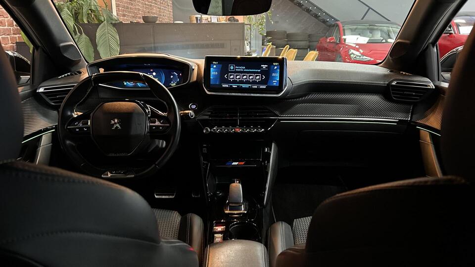 Peugeot e-208 vaihtoauto