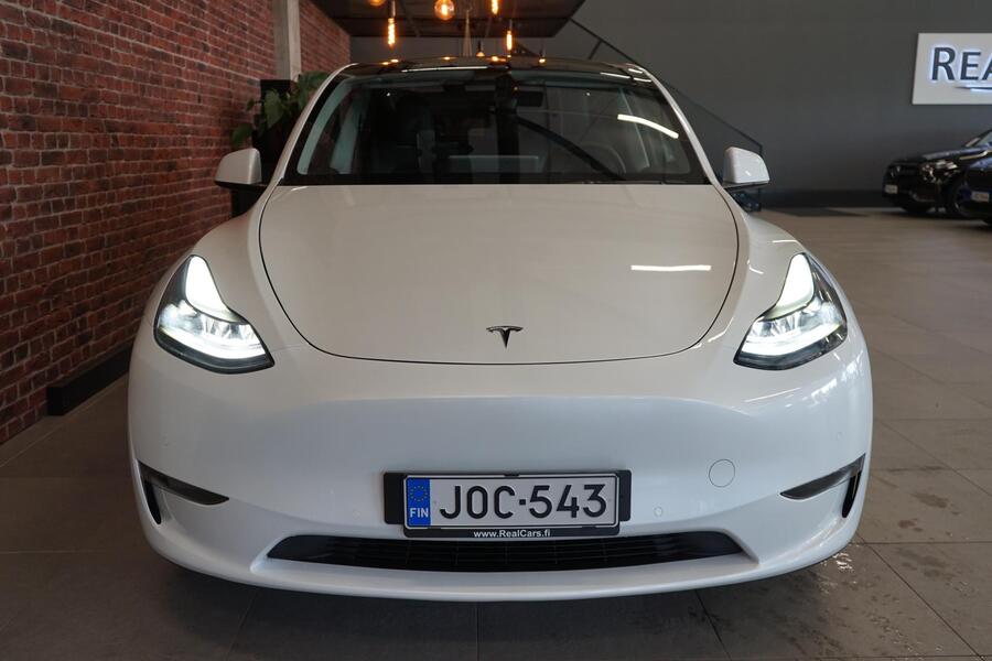 Tesla Model Y vaihtoauto